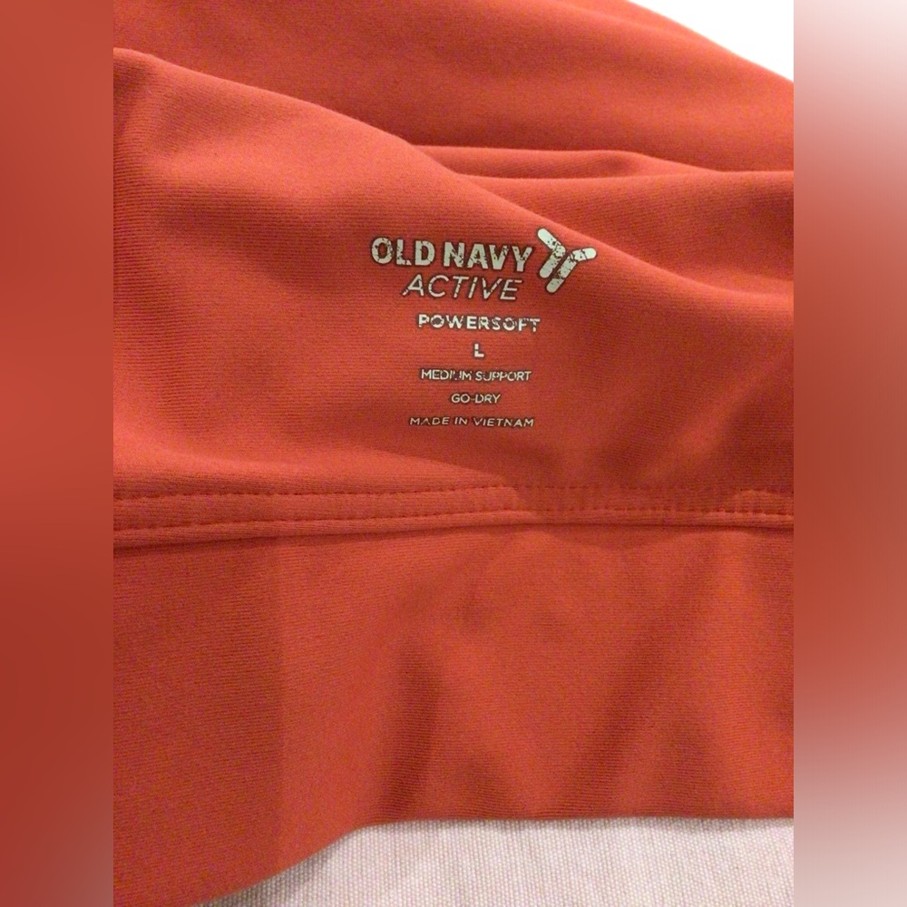 Old Navy Active Powersoft Medium Support Go Dry S… - image 6